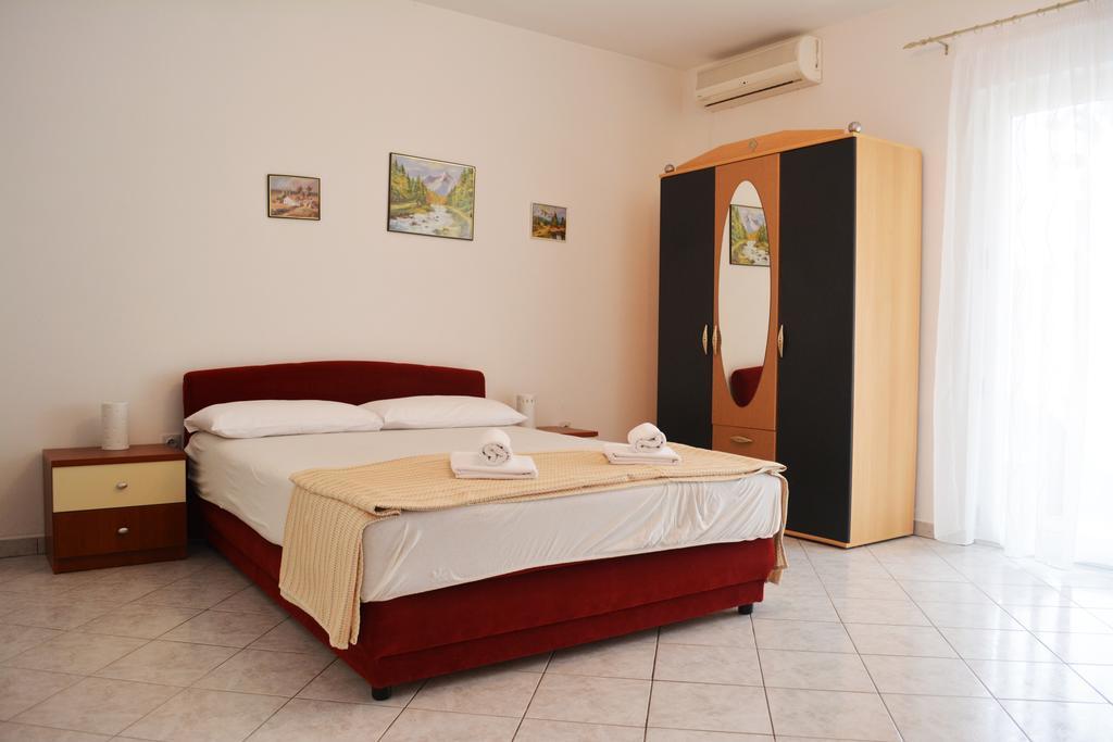 Suz-Ana Apartamento Trogir Exterior foto